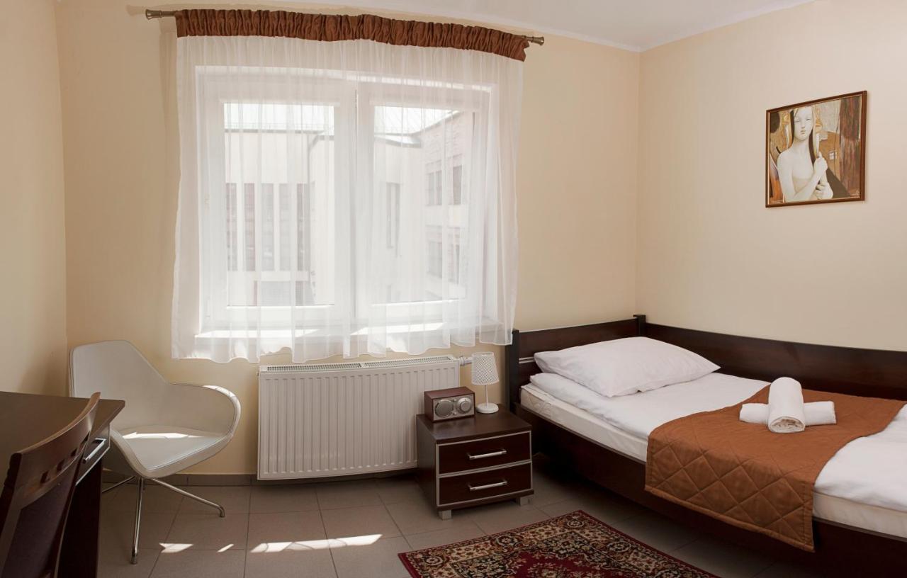 Da Massimiliano Aparthotel Wrocław Exterior foto